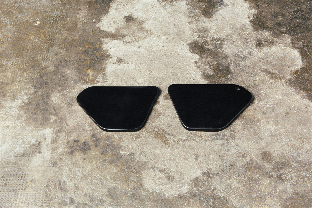 ALUMINIUM SIDE PANELS - BLACK PAINTED - 2S000179