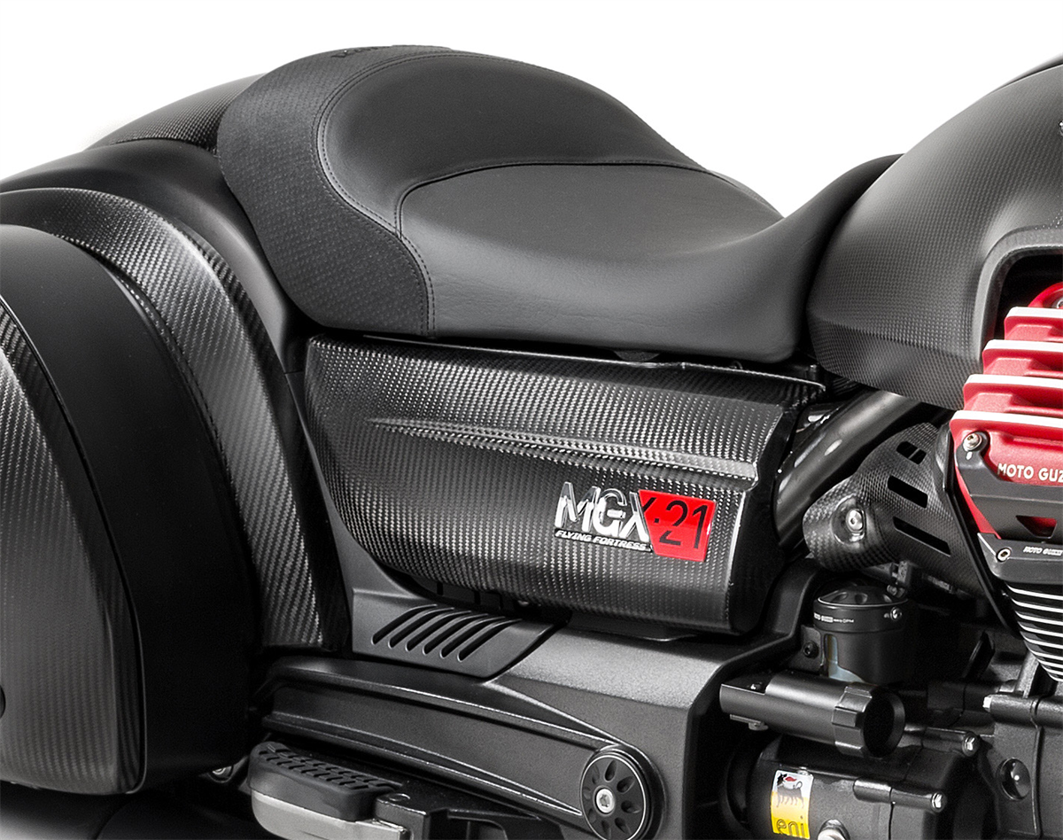 CARBON FIBER UNDERSEAT SIDE PANELS KIT - 2S000696