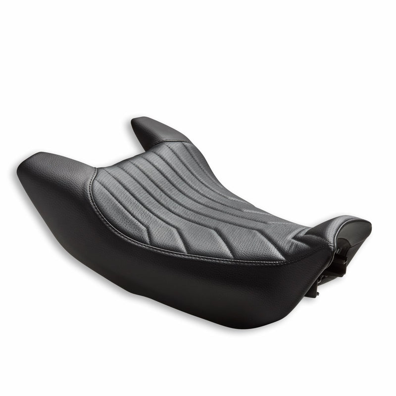 "Premium" rider seat.