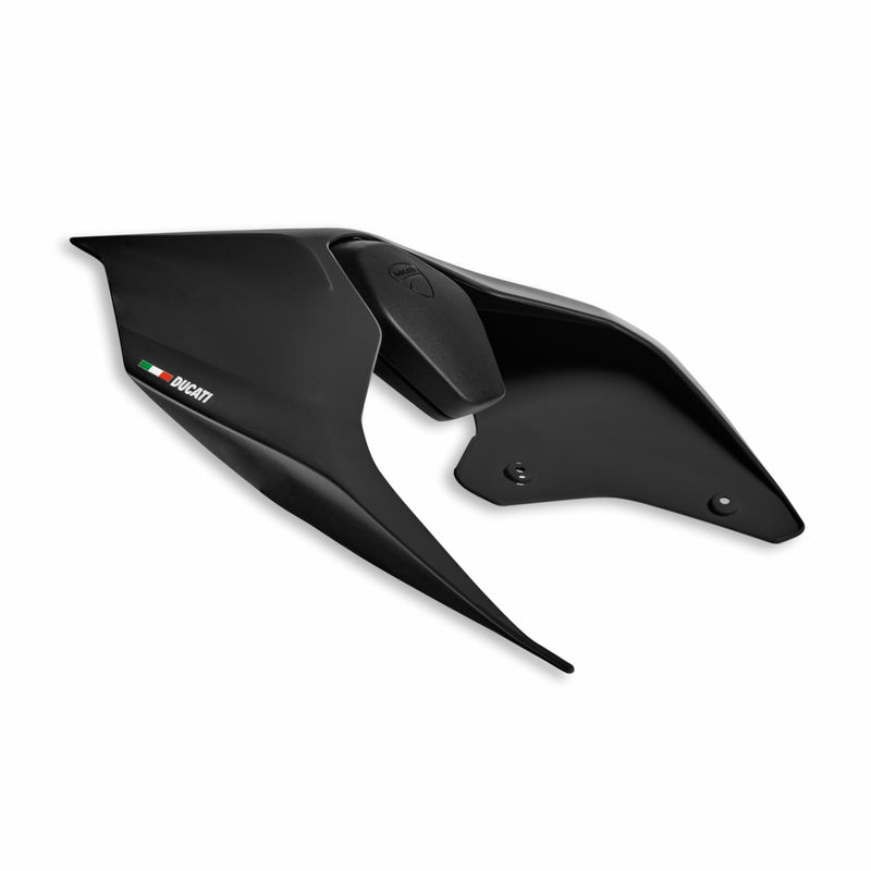 Single-seater tail guard.
