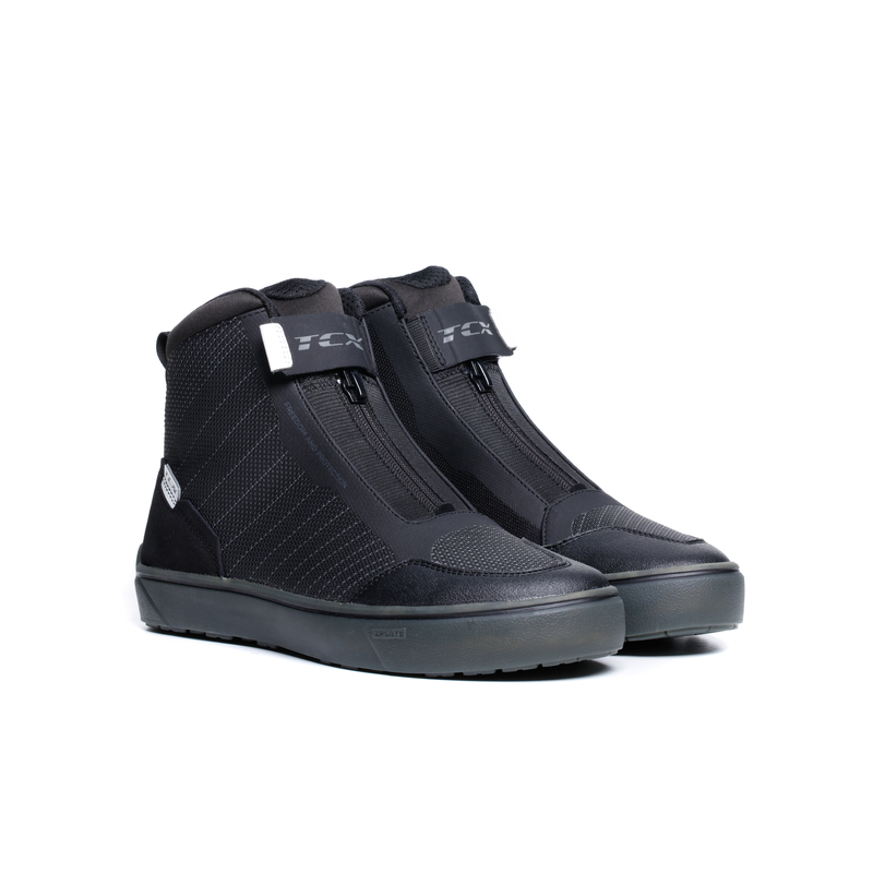 Ikasu 2 WP Waterproof Motorcycle Shoes Men - Black/White