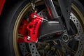 Coloured front brake callipers.