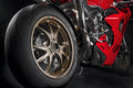 Magnesium rims.