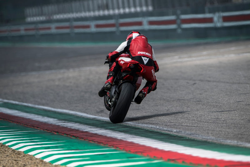 DTC EVO3 - Software for slick – rain tyres.