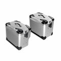 Aluminium side panniers.