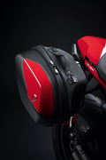 Plastic side panniers.