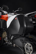 Plastic side panniers.