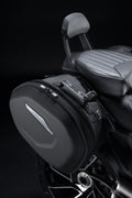 Pair of semi-rigid side panniers.