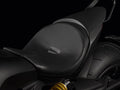 Wide rider seat.