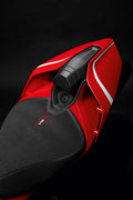 Single-seater cushion spacer.